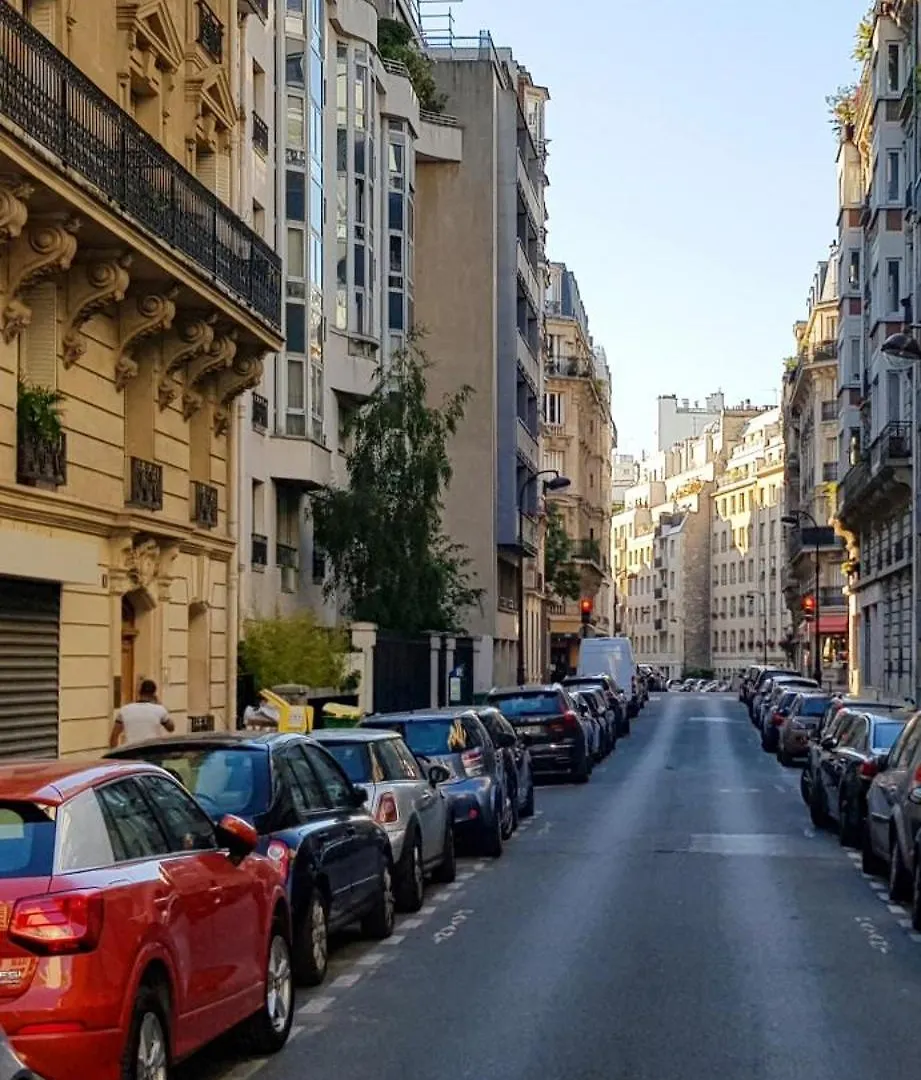 Apartment Grand Appartement Paris 16Eme France
